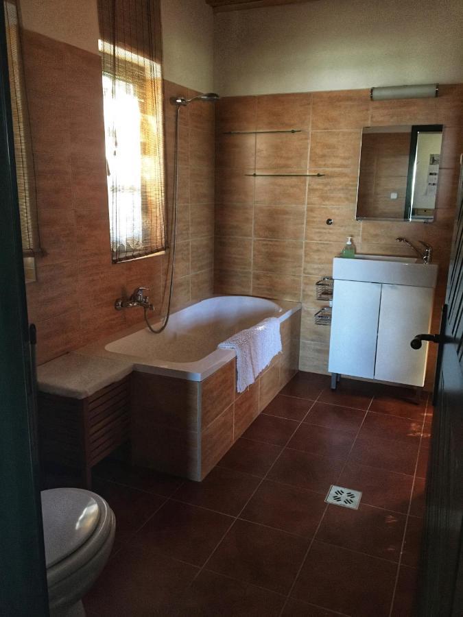 Somlo Wineshop Guesthouse Somlovasarhely ภายนอก รูปภาพ